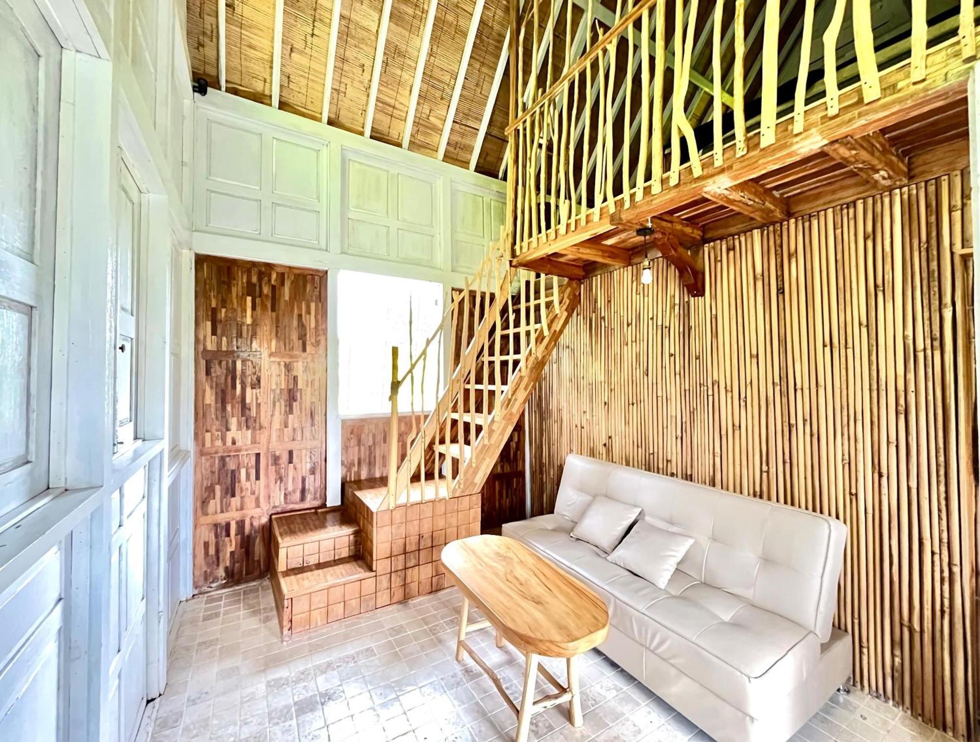 Pondok Is Oke Villa Scenic View Баньюванги Экстерьер фото